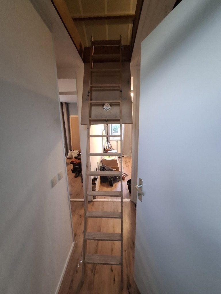 Houten (grenen) vlizo / vliering trap (Ladder), Ophalen, Gebruikt, Ladder, Opvouwbaar of Inschuifbaar