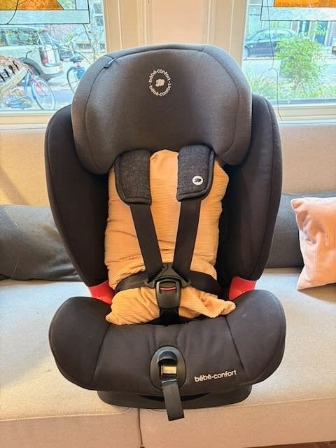 Autostoel Isofix (9-36kg). Bebeconfort Titanium (Maxi-cozy), Ophalen of Verzenden, Zo goed als nieuw, 9 t/m 36 kg, Isofix