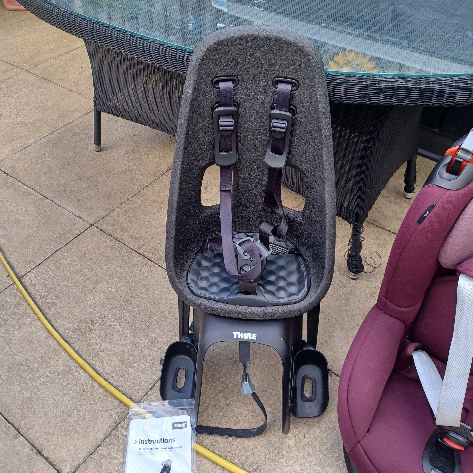 Thule  yeppi lichtgewicht/fietsstoeltje/achterzitje 45€, Ophalen of Verzenden, Gebruikt