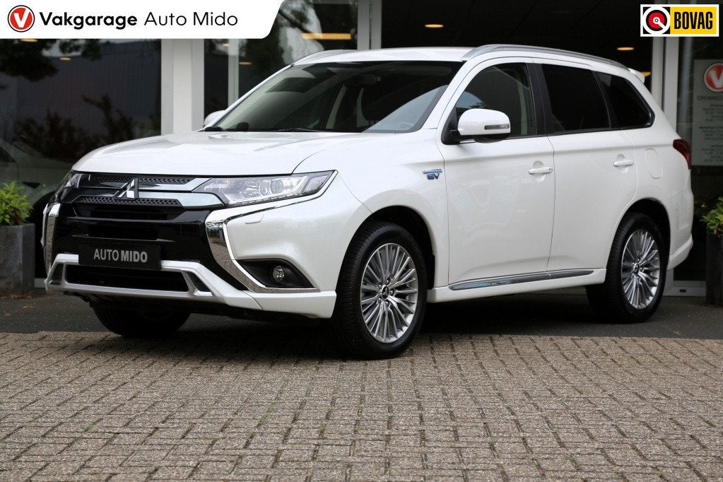 Mitsubishi Outlander 2.4 4WD Automaat PHEV Intense | Trekhaa, Auto's, Mitsubishi, Bedrijf, Te koop, Outlander, ABS, Achteruitrijcamera