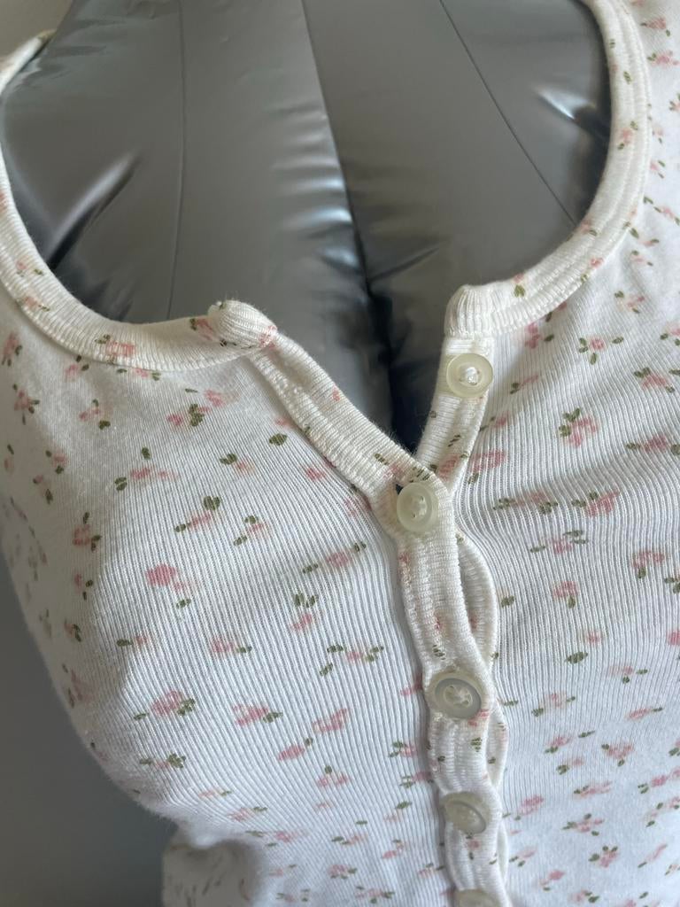 Brandy Melville top met bloemenprint, Wit, Ophalen of Verzenden, Zo goed als nieuw, Korte mouw