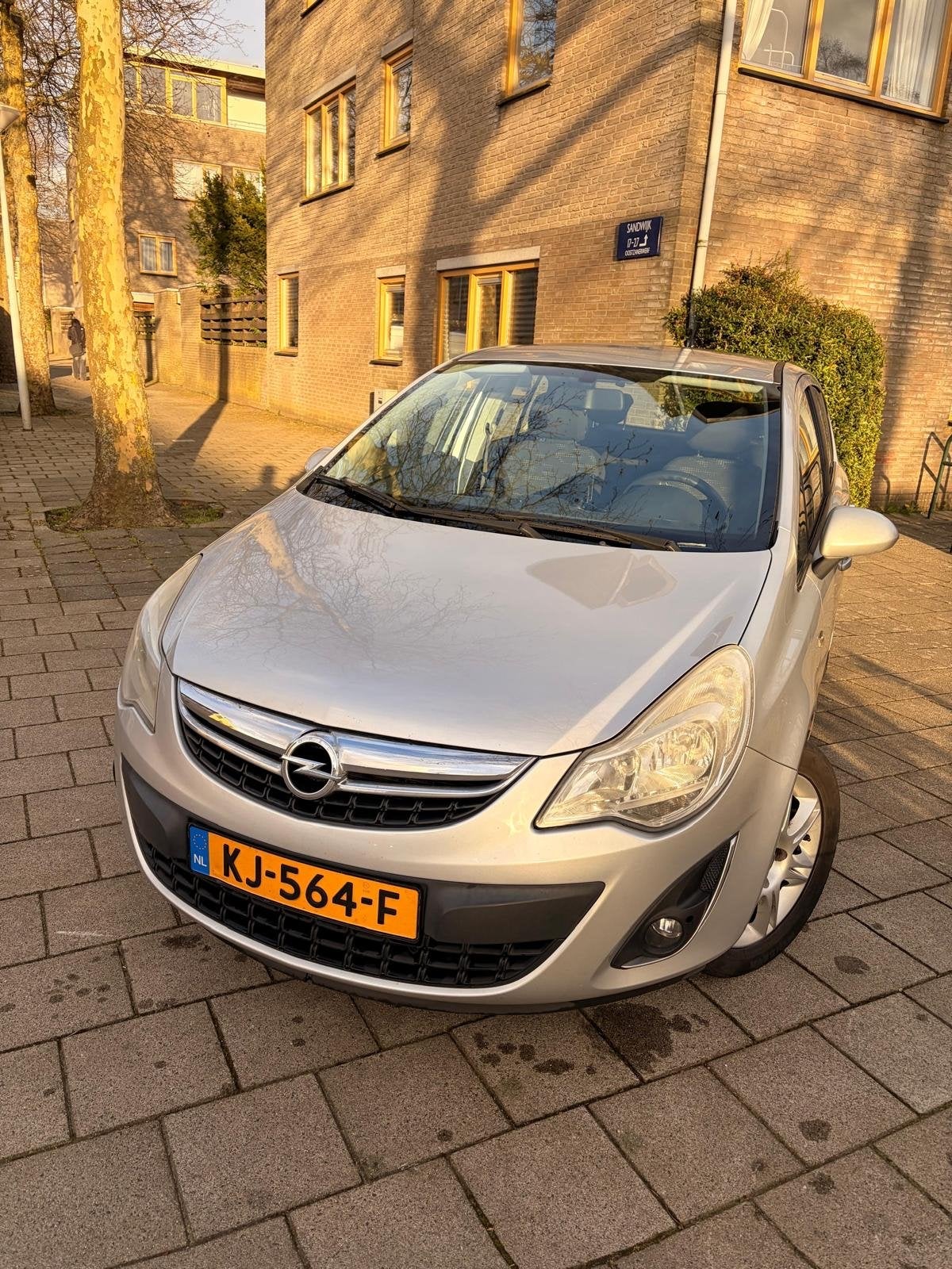 Opel Corsa Grijs, Auto's, 1229 cc, 49 €/maand, 19 km/l, 1059 kg