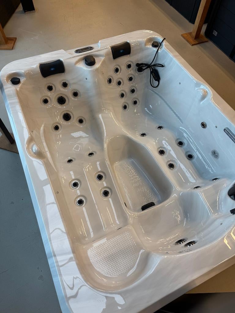 Spa plug and play, Ophalen of Verzenden, Nieuw, Vast