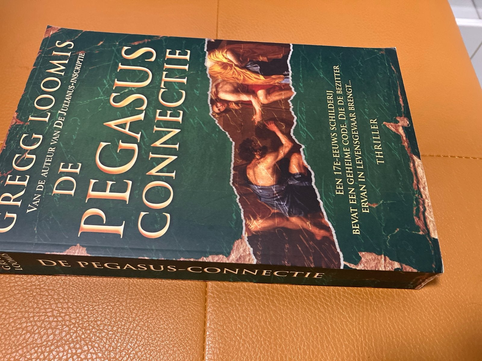 De Pegasus Connectie - Gregg Loomis (Thriller), Boeken, Ophalen of Verzenden, Gelezen, Wereld overig