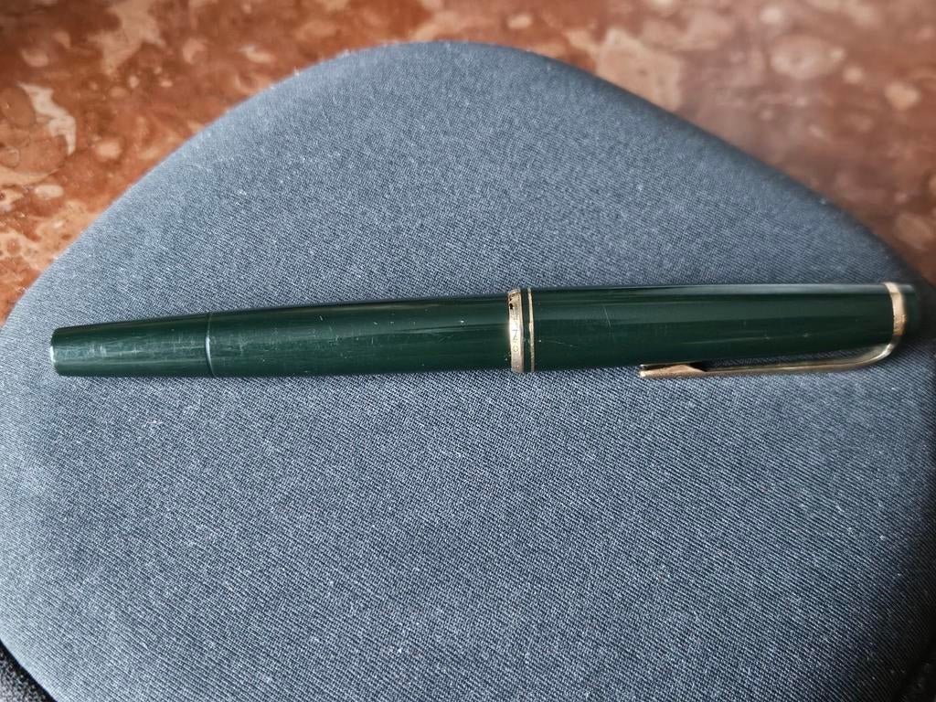 Mont Blanc Vulpen - Groen met Gouden accenten, Verzamelen, Pennenverzamelingen, Gebruikt, Vulpen, Mont Blanc, Ophalen of Verzenden
