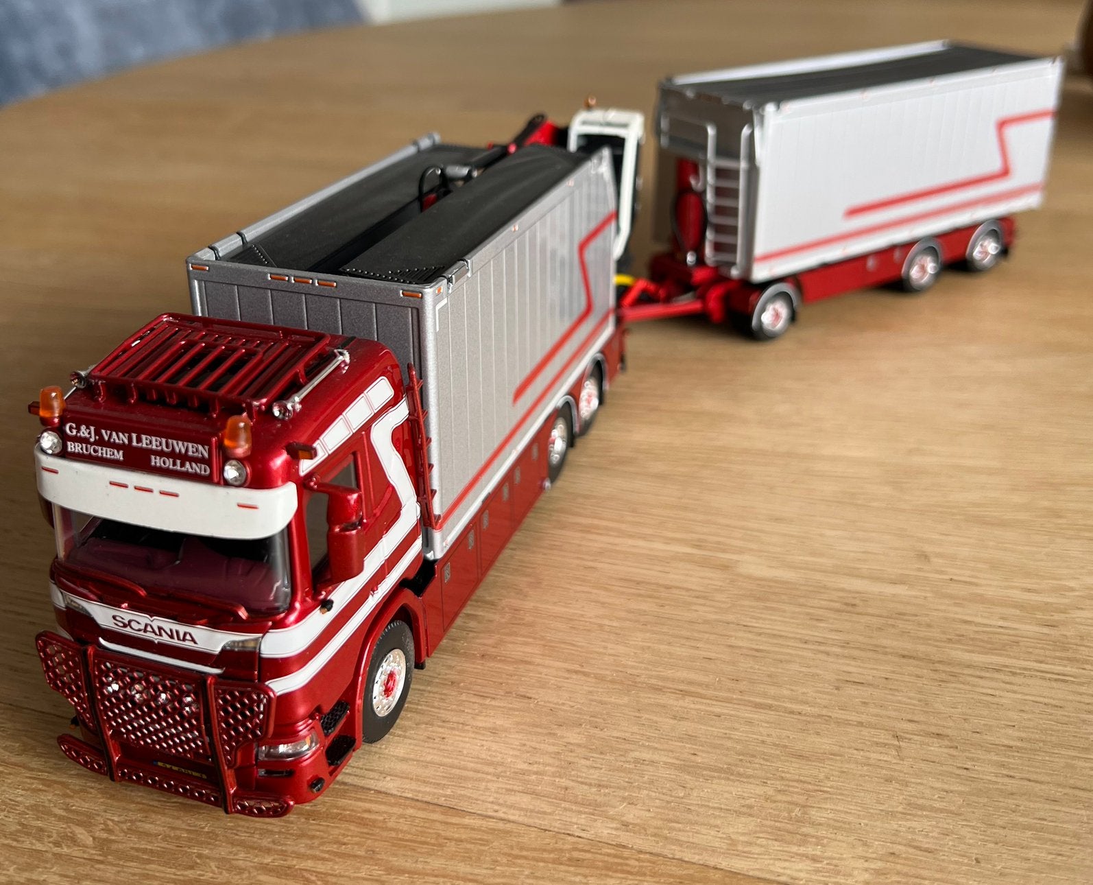 G&J van Leeuwen, Hobby en Vrije tijd, Modelauto's | 1:50, Ophalen of Verzenden, Zo goed als nieuw, Bus of Vrachtwagen