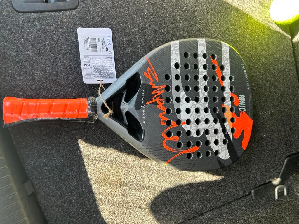 Gloednieuwe padel racket, Ophalen of Verzenden, Zo goed als nieuw, Overige typen, Minder dan 5 m²