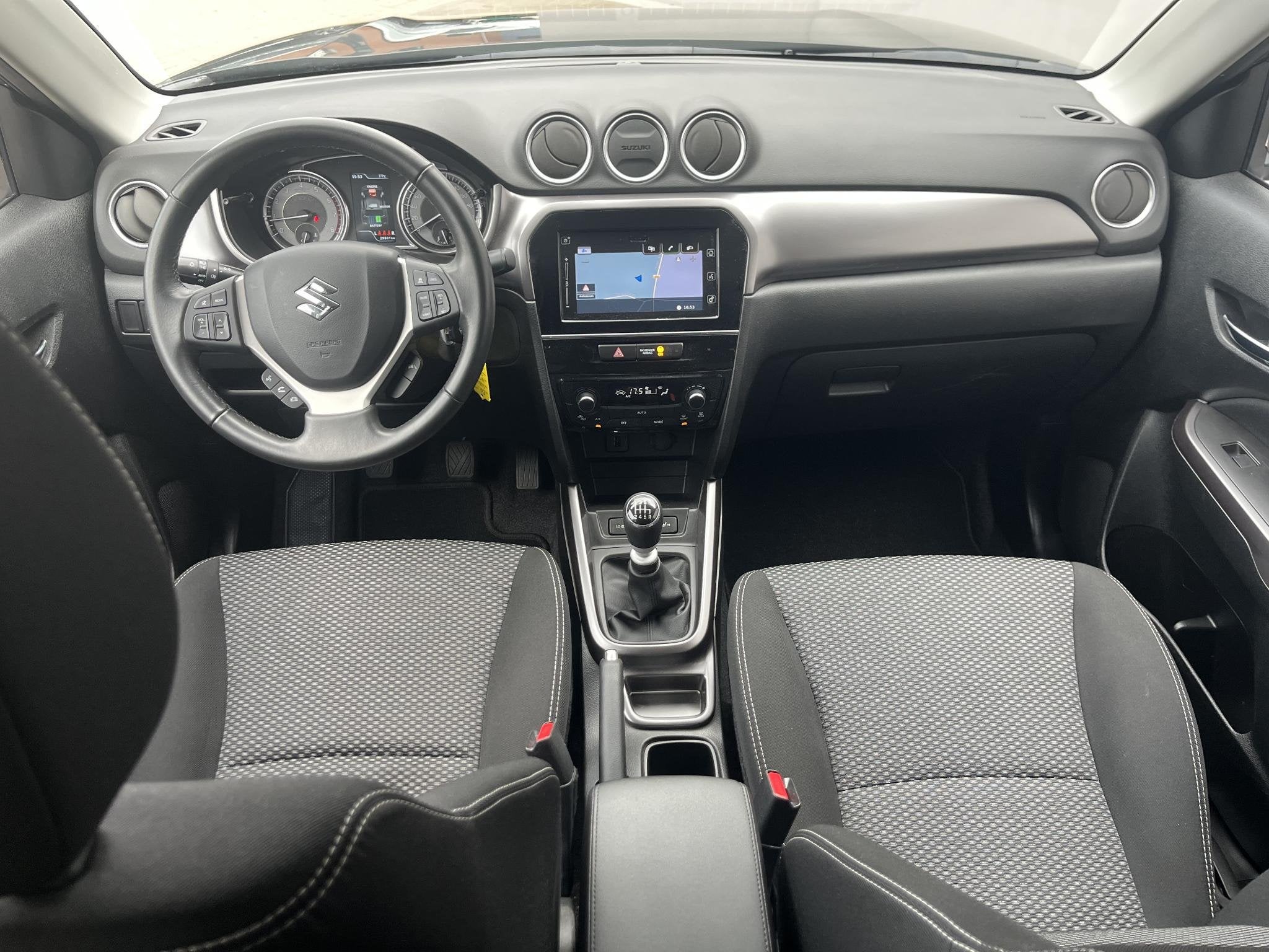 Suzuki Vitara 1.4 Boosterjet Style Smart Hybrid / Navigatie, Auto's, Automatische klimaatregeling, Gebruikt, Euro 6, 4 cilinders