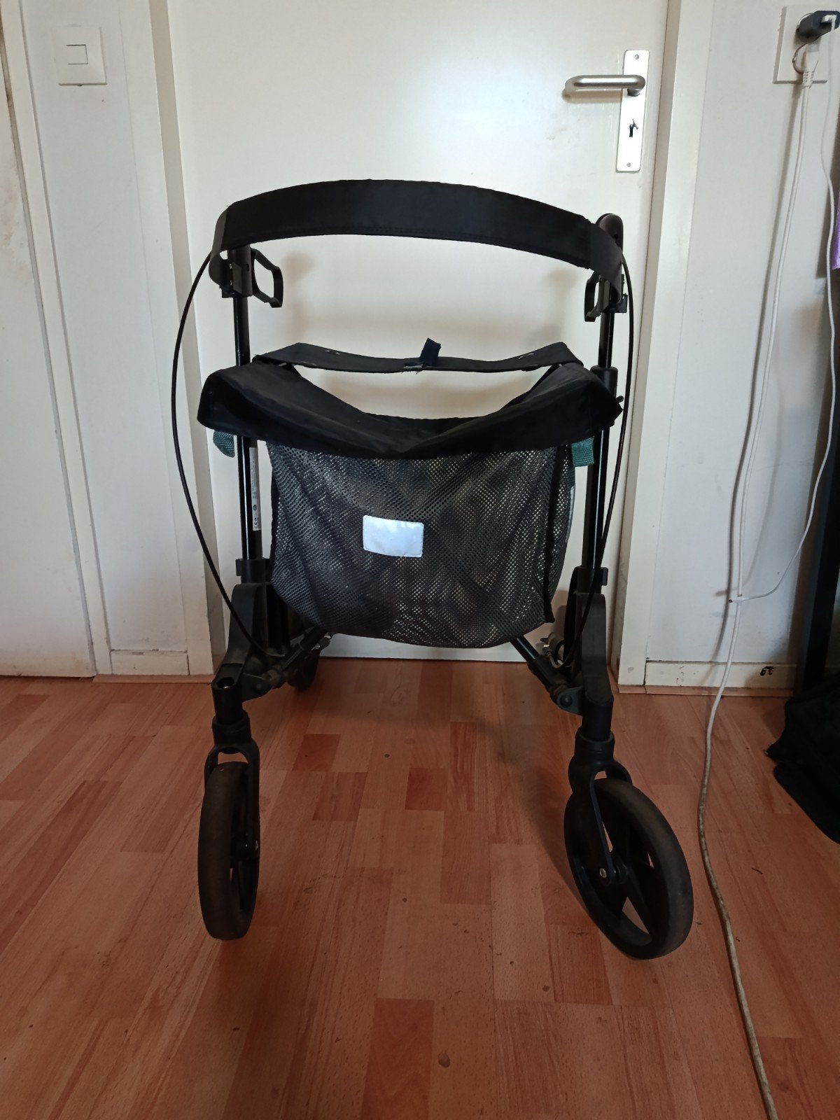 getoonde opvouwbare aluminium rollator, Ophalen of Verzenden, Lichtgewicht, Gebruikt