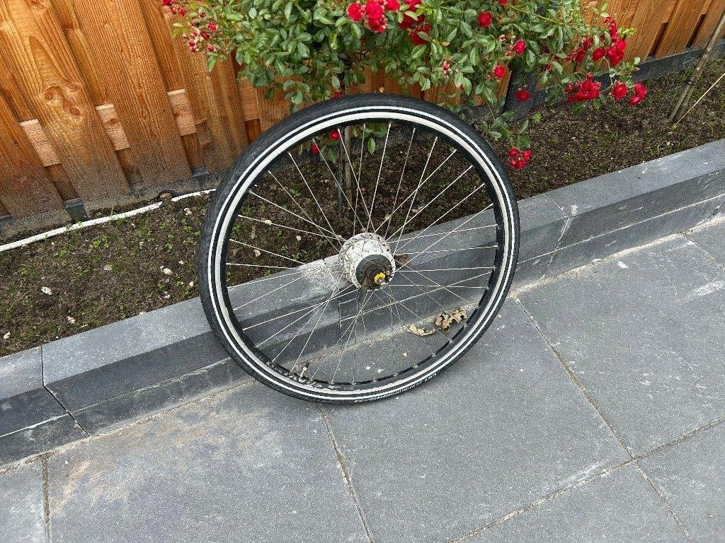 Achterwiel 28 inch 7 NEXUS versnellingen rollerbrakes, Wiel, Gebruikt, Ophalen of Verzenden, Aluminium