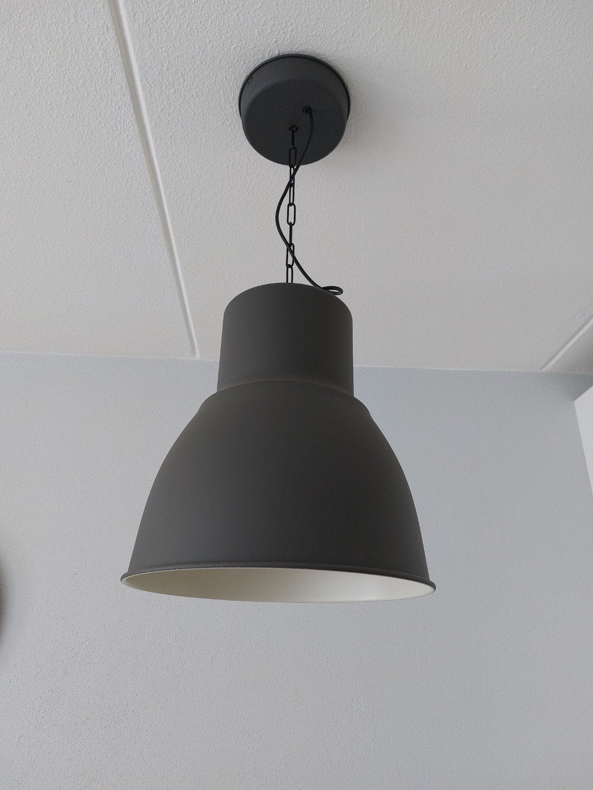 Ikea Hektar hanglamp grijs metaal, Ophalen of Verzenden, Zo goed als nieuw, Metaal, E27 (groot)