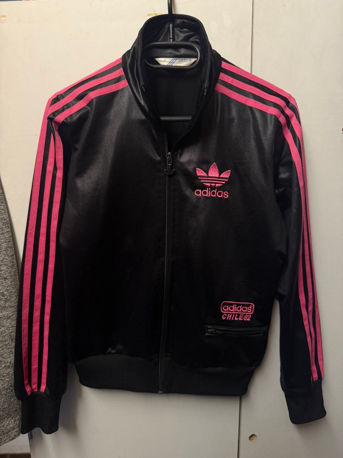 Adidas vest maat S, Ophalen of Verzenden, Zo goed als nieuw, Maat 36 (S), Zwart