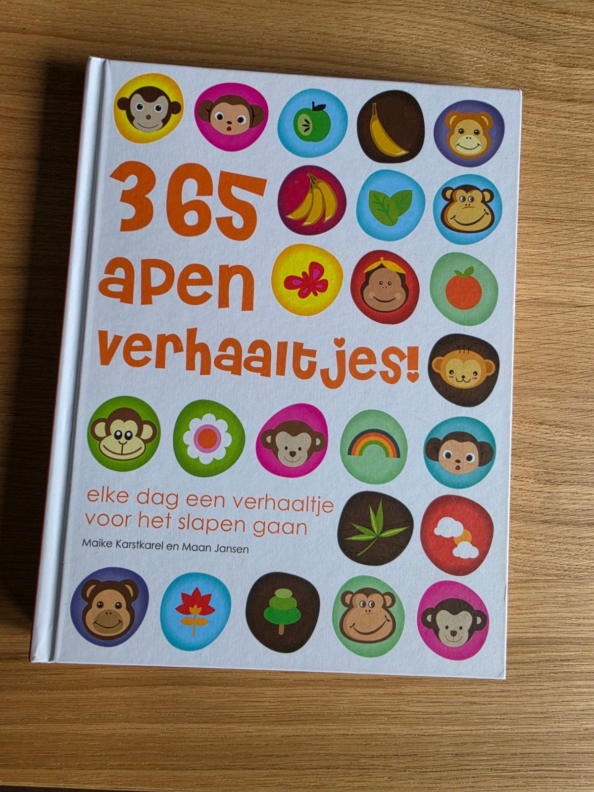 365 Apen Verhaaltjes: Elke dag een verhaaltje, Ophalen of Verzenden, Zo goed als nieuw, Maike Karstkarel en Maan Jansen, 2 tot 3 jaar