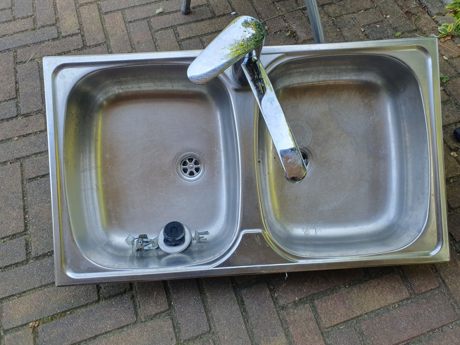 RVS dubbele spoelbak met kraan, Ophalen, Zilver, Metaal, Overige typen