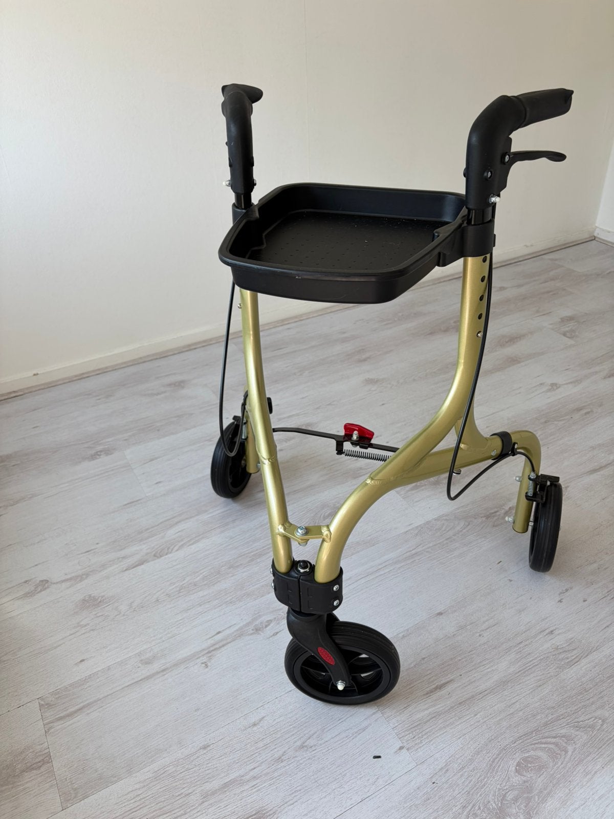 Rovera binnenrollator 3-wiel, zo goed als nieuw, Diversen, Rollators, Ophalen, Lichtgewicht, Zo goed als nieuw