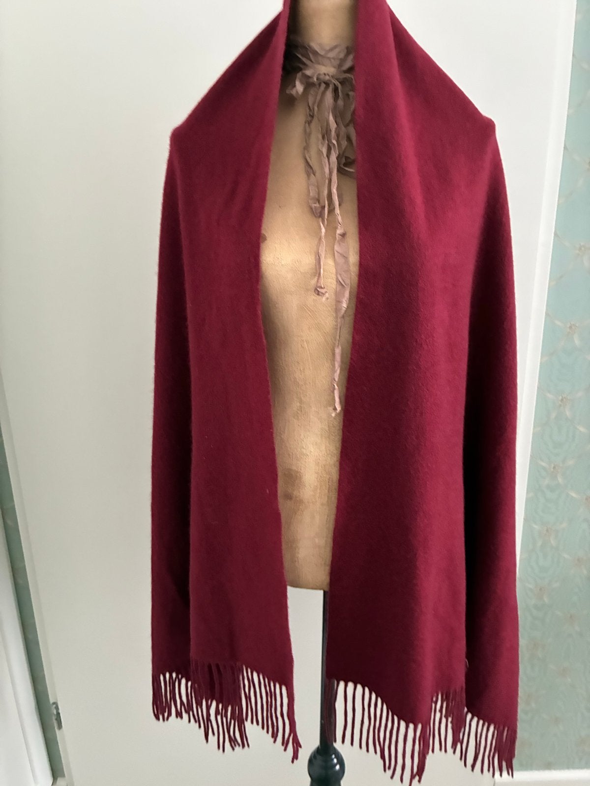 Inez. Boutique 100% Cashmere Sjaal - Zo goed als nieuw, Ophalen of Verzenden, Zo goed als nieuw, Maat 46/48 (XL) of groter, Sjaal