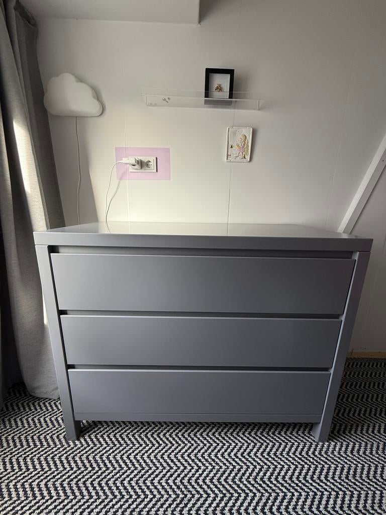 Babykamer | Bopita commode en ledikant + access. | Grijs, Ophalen of Verzenden, Gebruikt