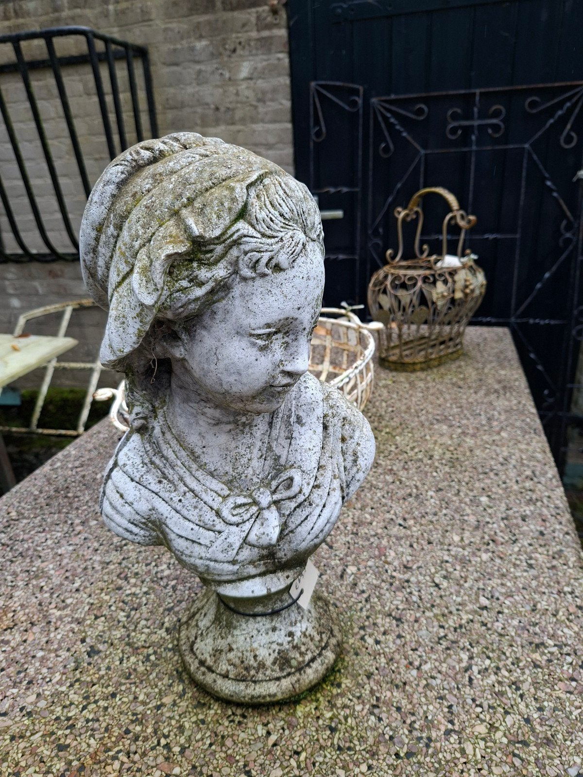 Antieke Buste van Meisje - Tuinbeeld, Ophalen of Verzenden