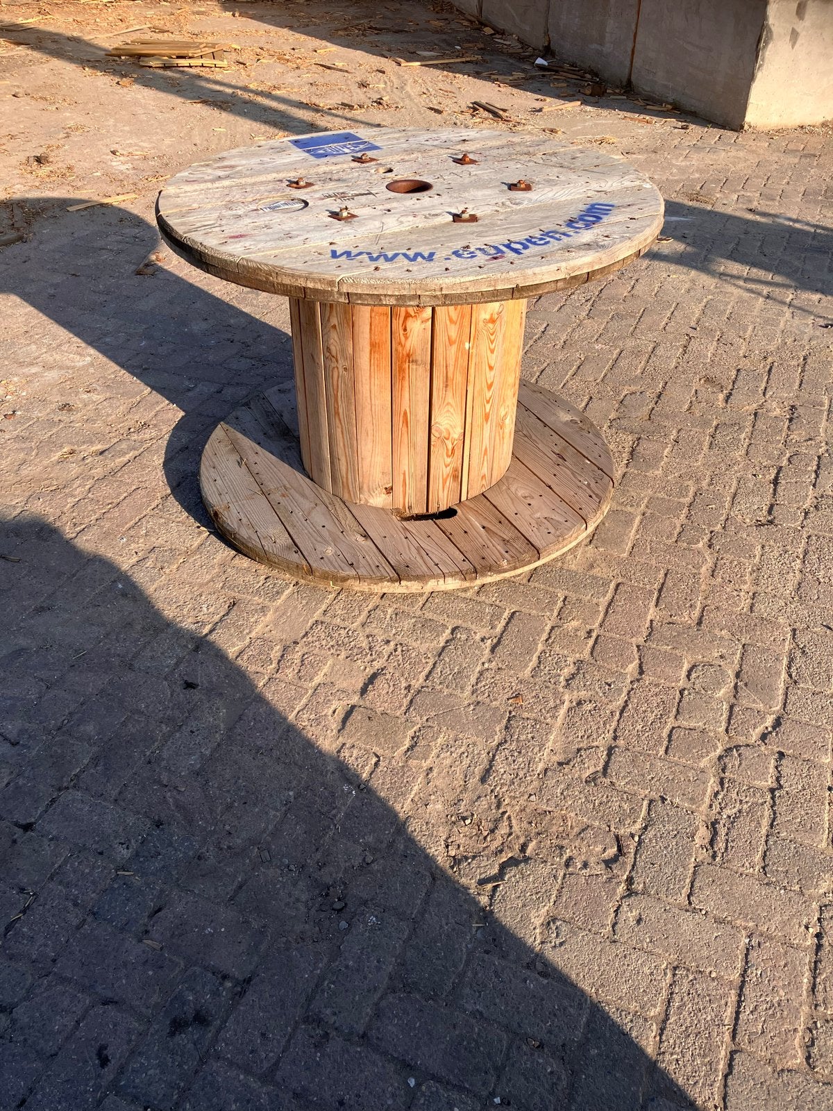 Houten kabelhaspel tafel - robuust en uniek, Ophalen, Gebruikt, Rond, 75 cm of meer