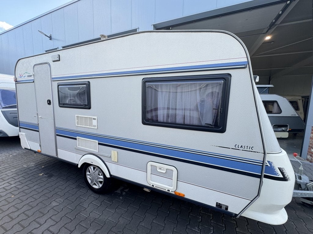 Hobby Classic 440 TN met Isabella voortent, Overige typen, Hobby, Bedrijf, Treinzit