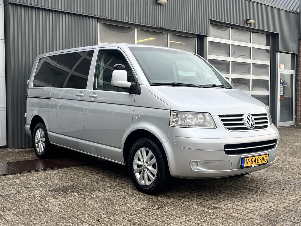 Volkswagen Transporter 2.5 TDI DC Invalide vervoer Caravelle, Auto's, Voorwielaandrijving, Stoelverwarming, Stof, Gebruikt