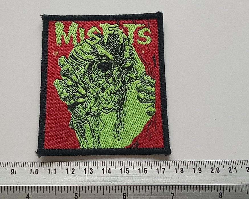 Misfits Mommy..Can I Go Out mooie vintage 80's patch 25, Verzenden, Nieuw, Kleding