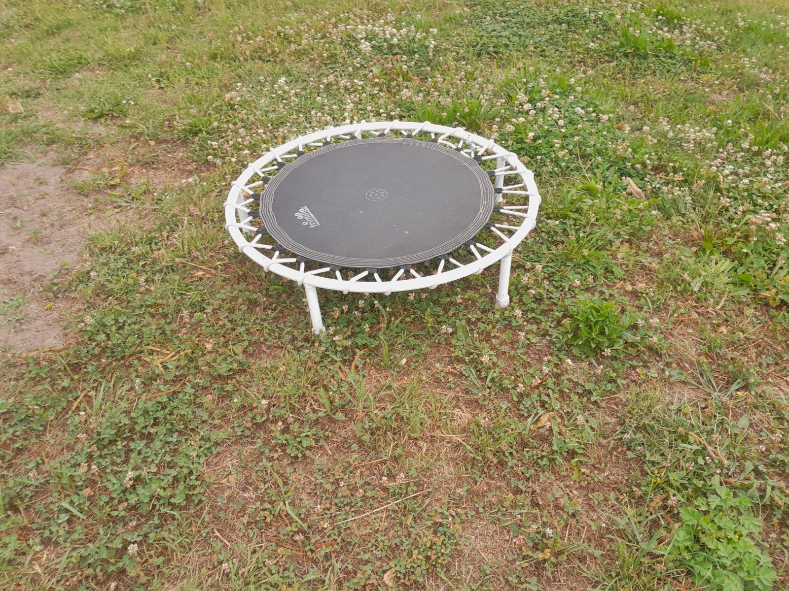 kleine trampoline, Ophalen