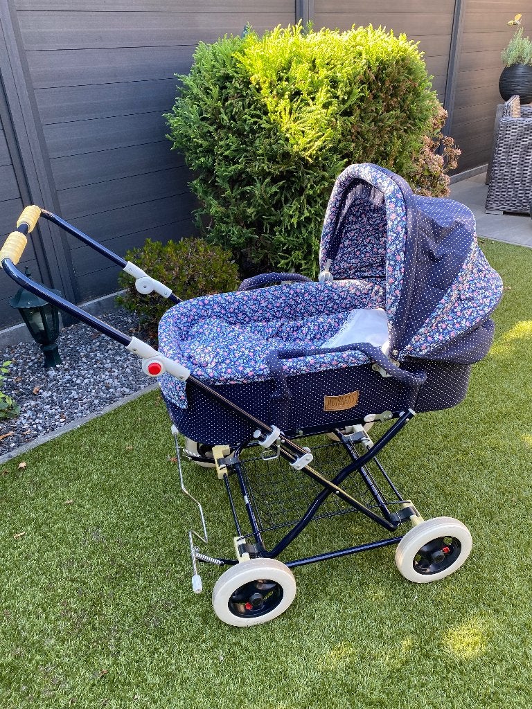 Mutsaerts Babyproducts kinderwagen compleet, Kinderen en Baby's, Kinderwagens en Combinaties, Zo goed als nieuw, Verstelbare duwstang