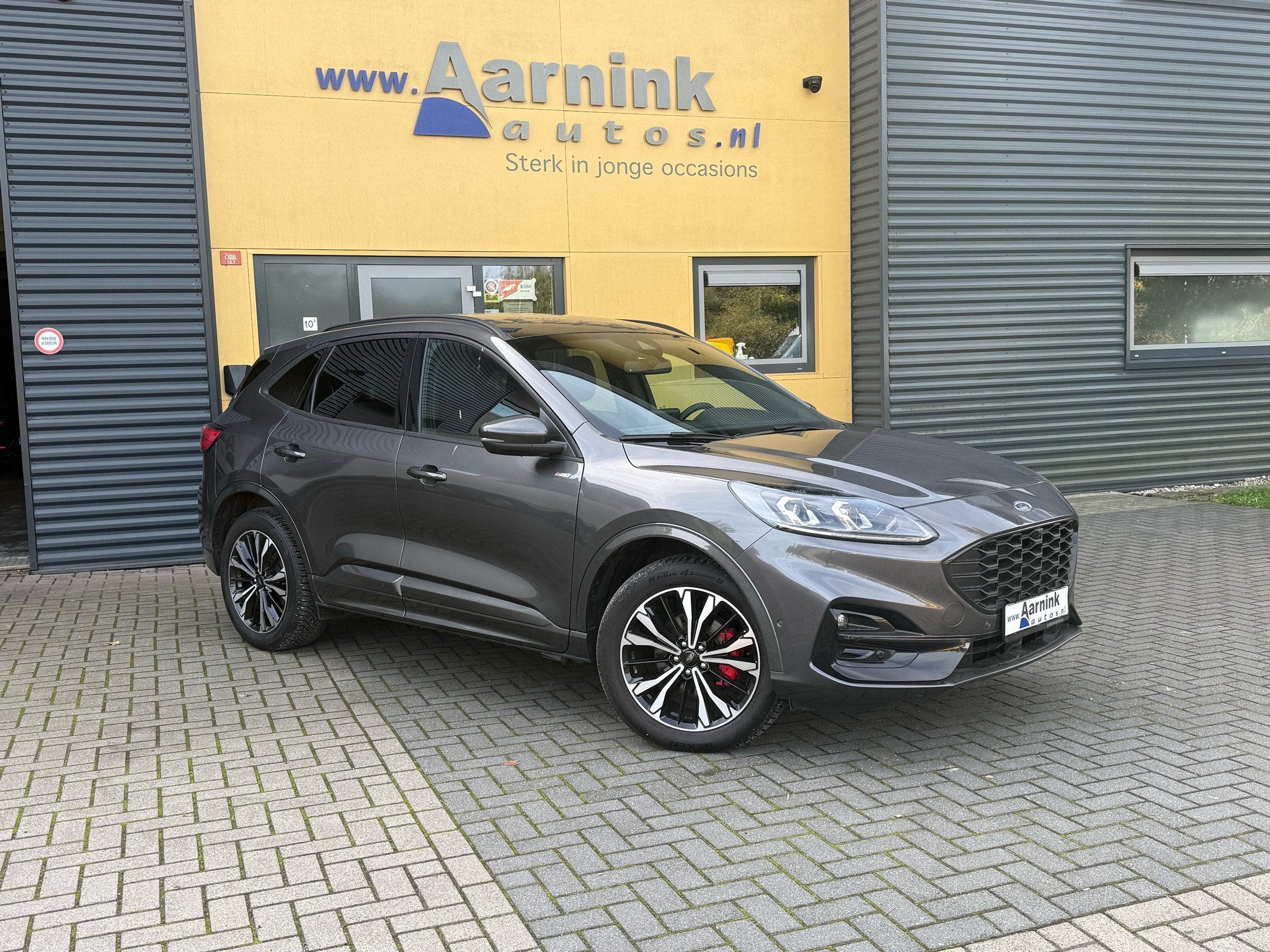 Ford Kuga 2.5 Phev 225 pk St-Line X, panoramadak, driverpack, 12 maanden, Gebruikt, 4 cilinders, Origineel Nederlands