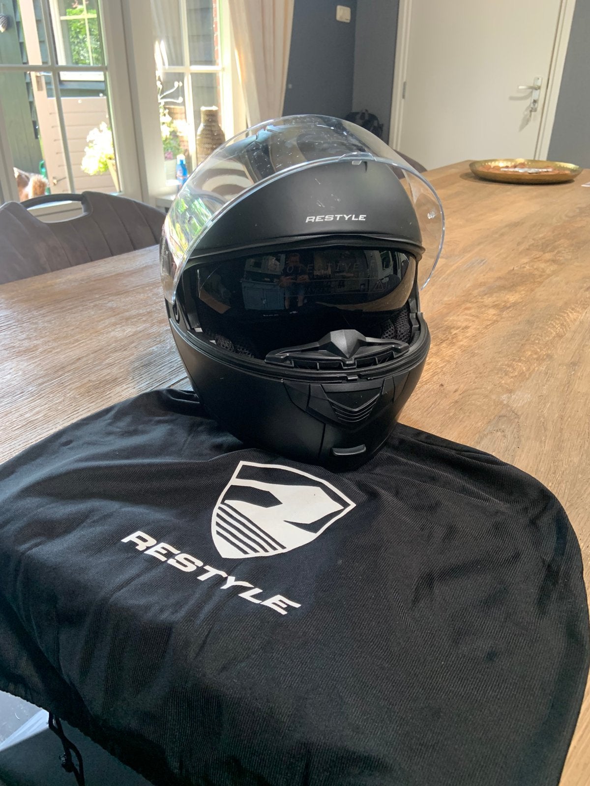 Restyle motorhelm, M, Nieuw zonder kaartje, Integraalhelm, Ophalen