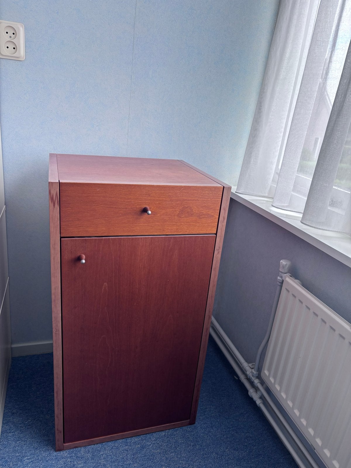 Kersenhouten kastje met lade en deur, Ophalen, Gebruikt
