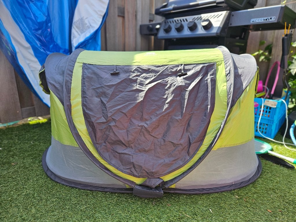 Deryan baby luxe campingbedje met opblaasbaar matras, Ophalen, Zo goed als nieuw, Reisbedje