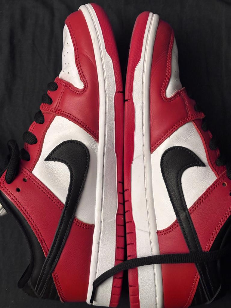Nike SB Dunk Low Pro Rood/Wit/Zwart, Kleding | Heren, Schoenen, Overige kleuren, Ophalen of Verzenden, Sneakers of Gympen, Gedragen
