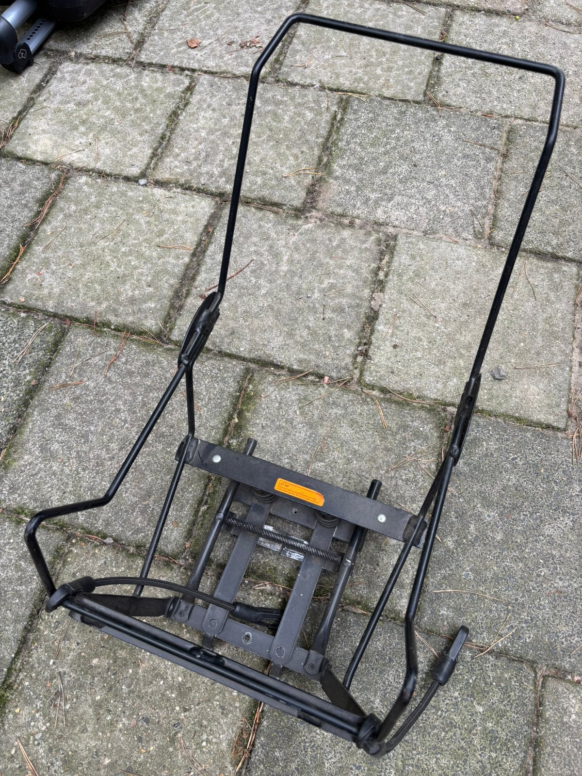 Baby mee maxi cosi houder voor op fiets of bakfiets., Ophalen, Zo goed als nieuw