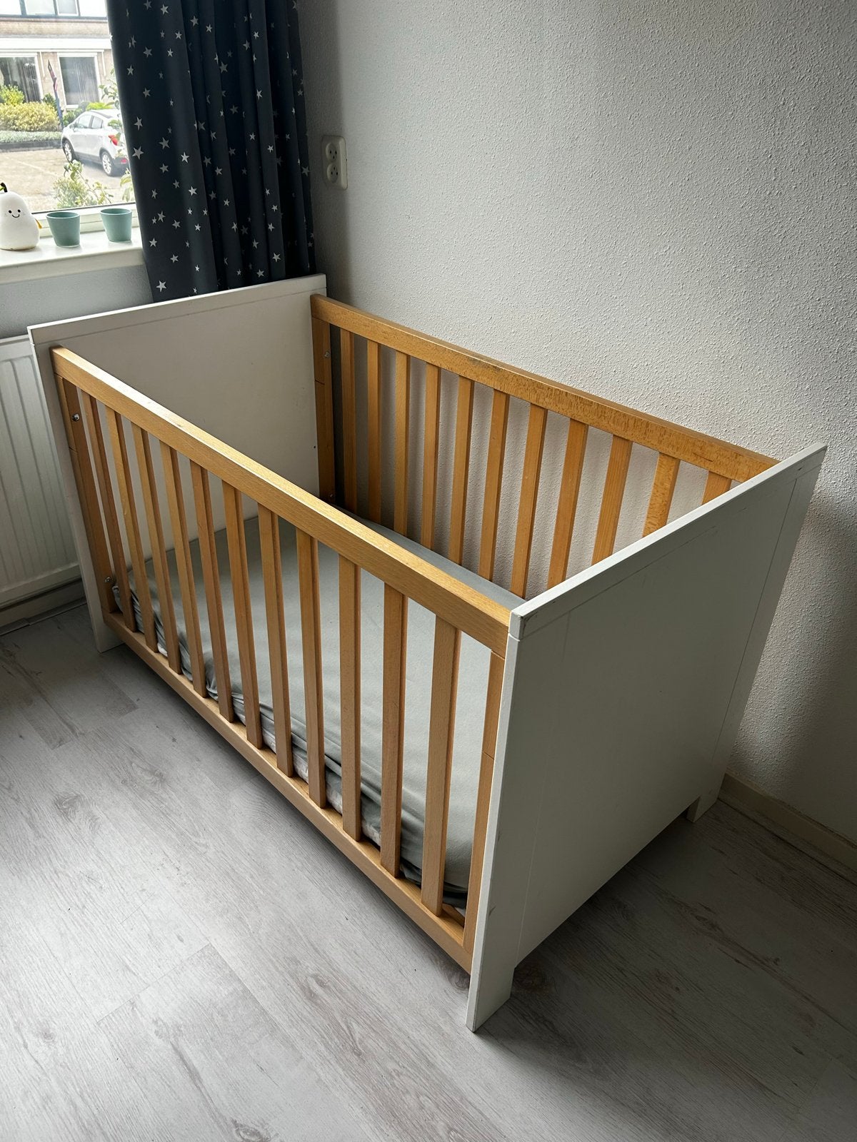 GRATIS! Ledikant met matras en toebehoren, Kinderen en Baby's, Ophalen, Gebruikt, Ledikant