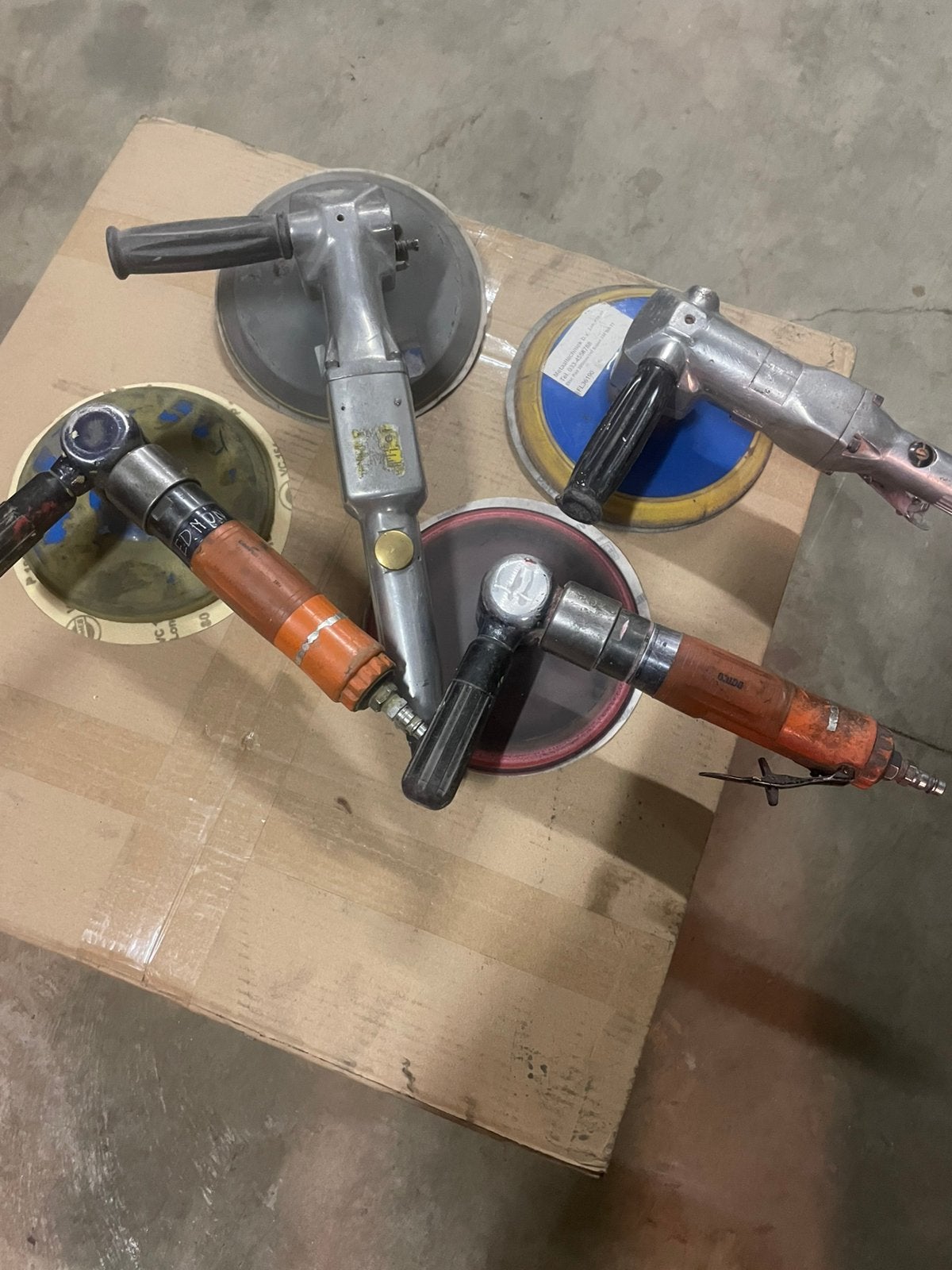 Diverse pneumatische schuurmachines, Ophalen, Gebruikt, 1200 watt of meer, Excentrische schuurmachine