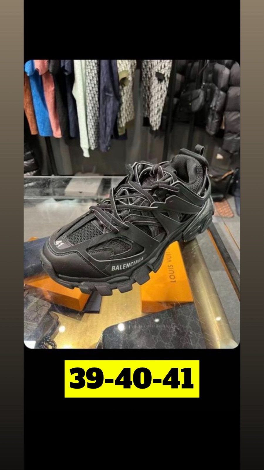 Balenciaga Tracks sneakers maat 40, Kleding | Dames, Schoenen, Ophalen of Verzenden, Gedragen, Zwart, Sneakers of Gympen