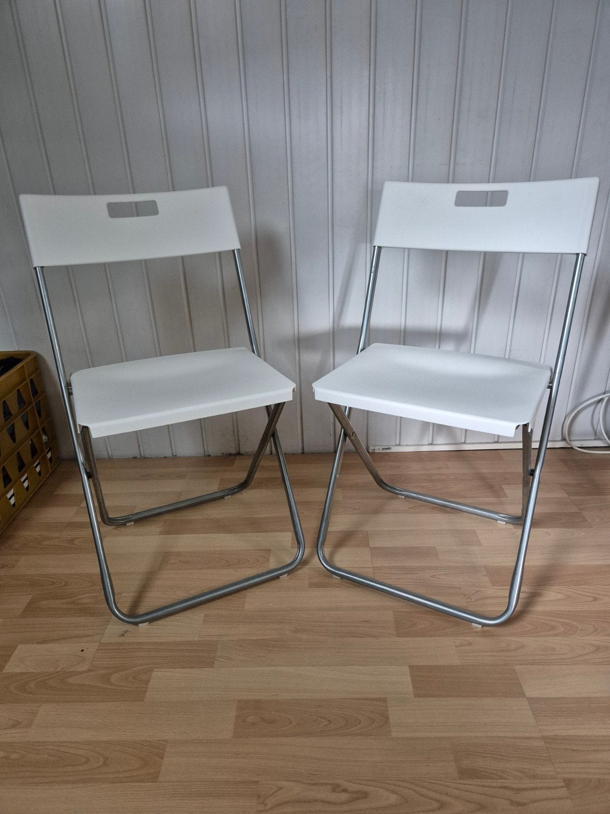 IKEA GUNDE klapstoelen - Wit (2 stuks), Huis en Inrichting, Stoelen, Ophalen, Twee, Wit, Zo goed als nieuw