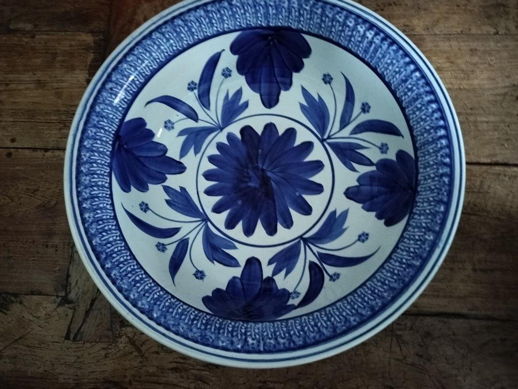 Grote blauw-witte schaal, Petrus Regout Maastricht, Antiek en Kunst, Antiek | Schalen, Ophalen