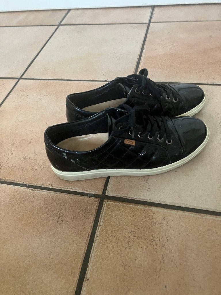 ECCO's! Zwarte lakschoenen maat 40, Ecco, Zwart, Ophalen of Verzenden, Sneakers of Gympen