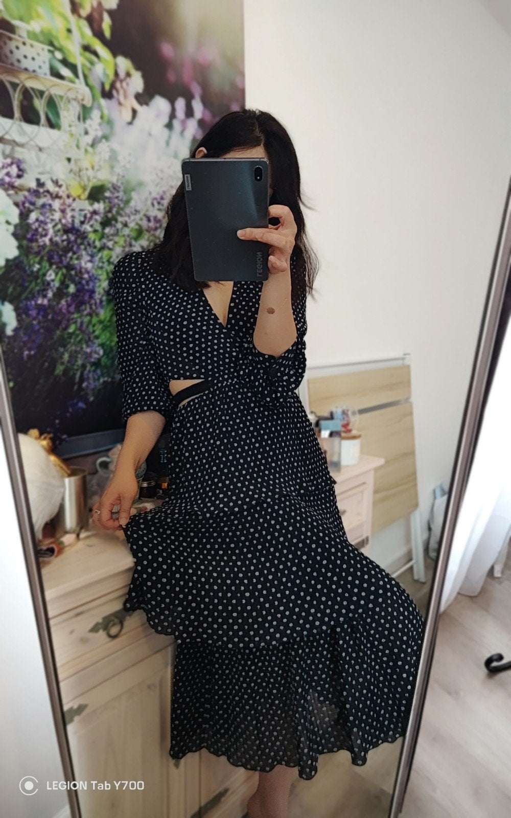 Zwarte jurk met witte stippen en cut-outs 36, Zwart, Ophalen of Verzenden, Maat 36 (S), Onder de knie