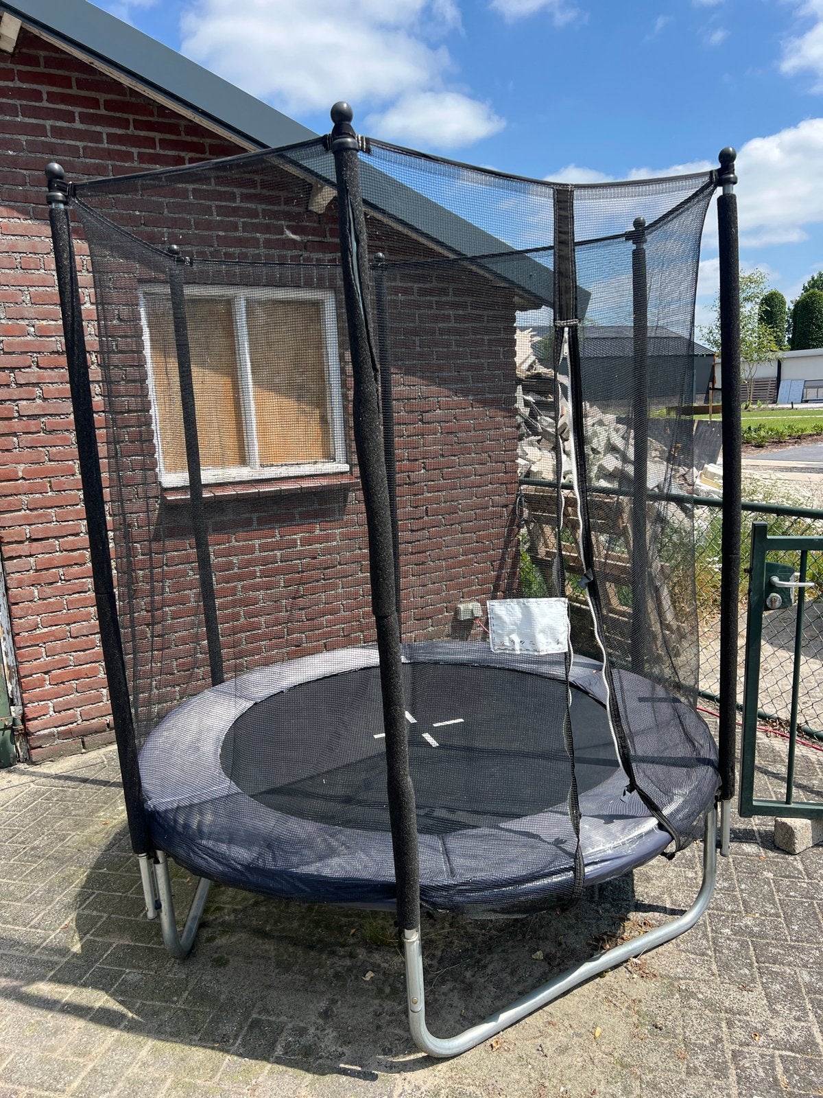 Trampoline 1.80m met gebruikssporen, kleine prijs, Kinderen en Baby's, Speelgoed | Buiten | Trampolines, Ophalen, Gebruikt