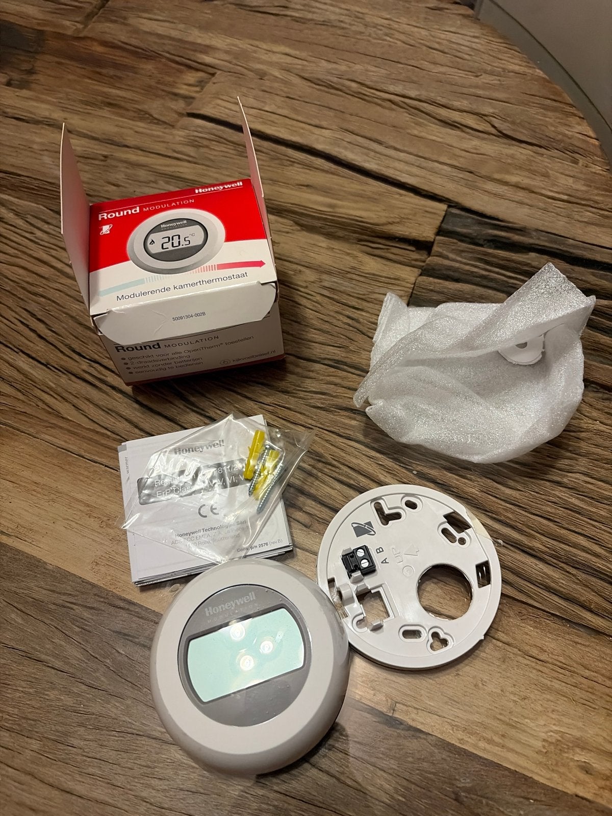 Nieuwe Honeywell Round Modulation Kamerthermostaat, Ophalen of Verzenden, Nieuw