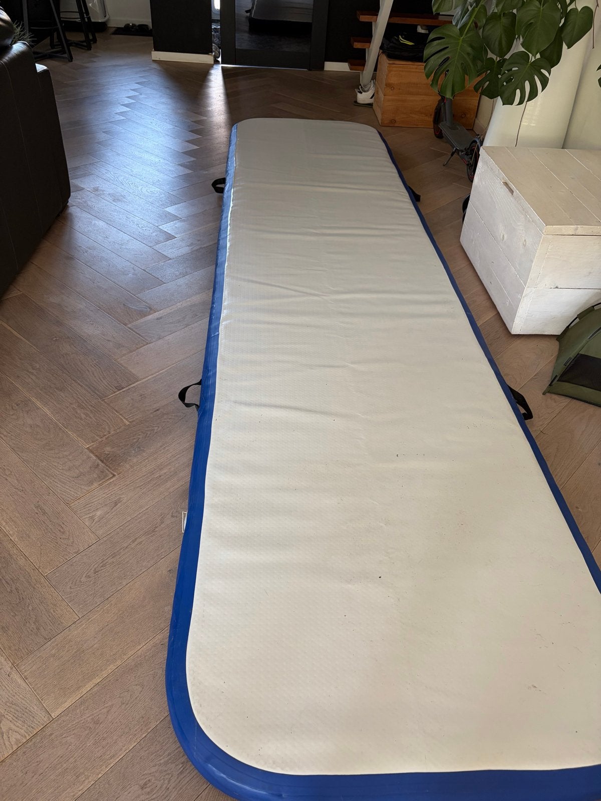 Airtrack turnmat 4 meter - Zo goed als nieuw, Ophalen, Zo goed als nieuw, Blauw, Materiaal