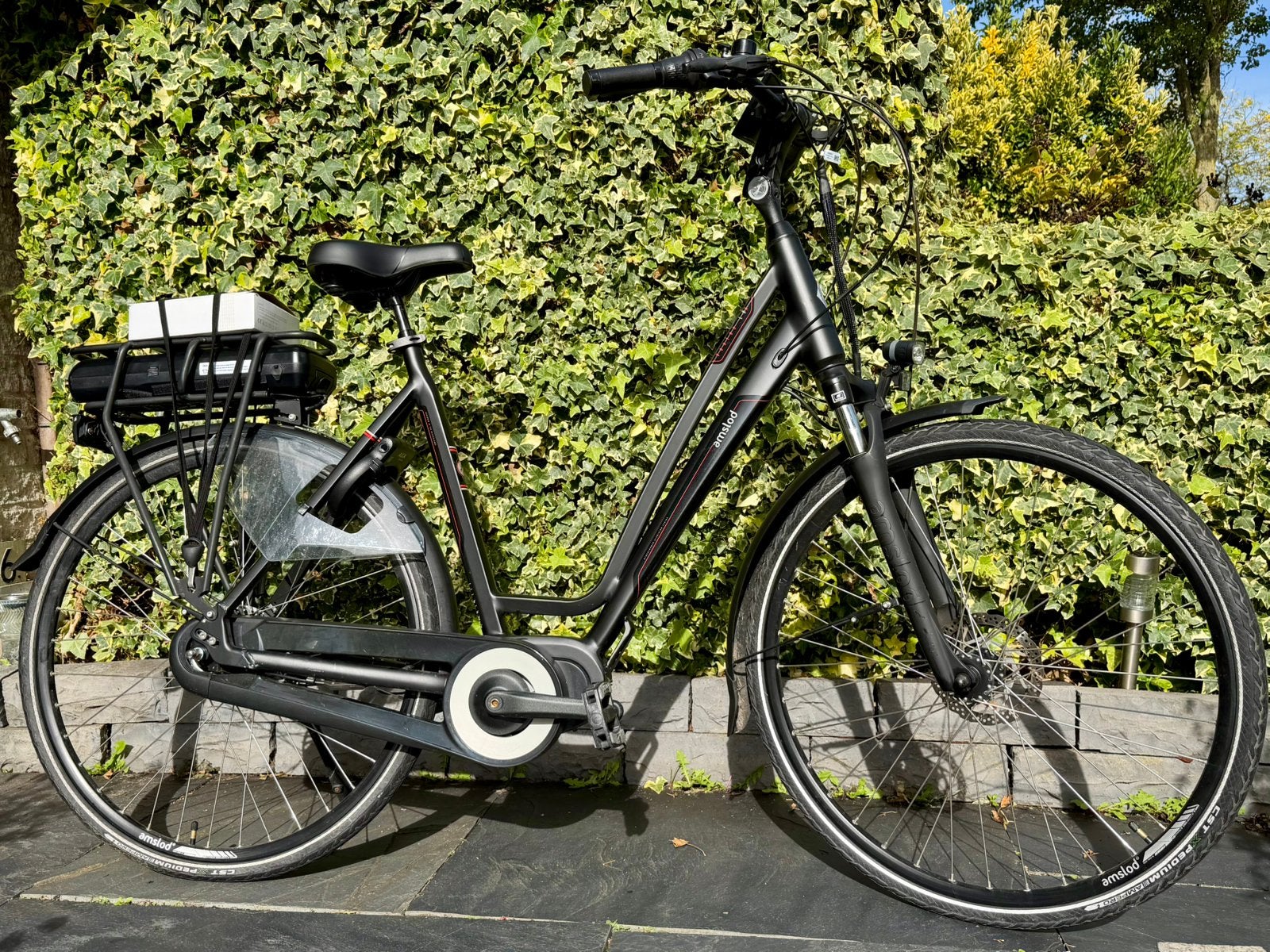 Amslod Venton LRX-600 elektrische fiets - damesmodel maat L, Fietsen en Brommers, Zo goed als nieuw, 50 km per accu of meer, 55 tot 59 cm
