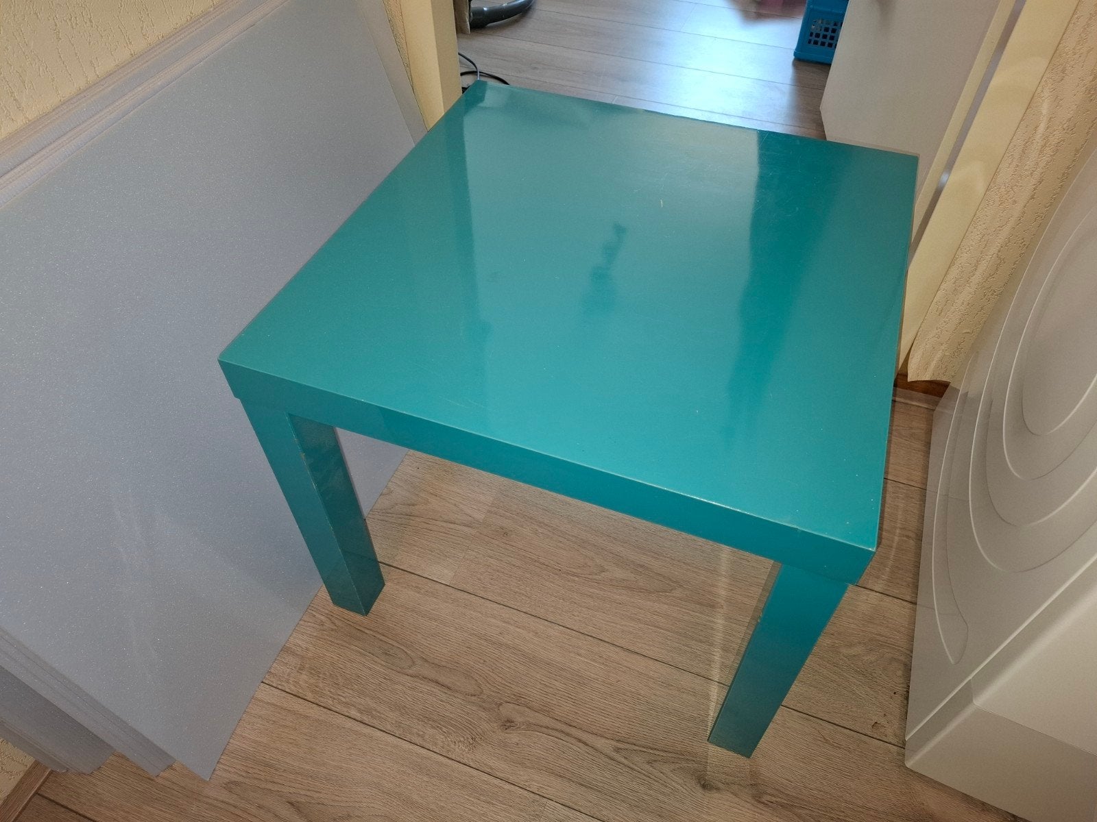 IKEA Lack bijzettafel - turquoise, Huis en Inrichting, Tafels | Bijzettafels, Ophalen, Gebruikt, Vierkant, 45 tot 60 cm
