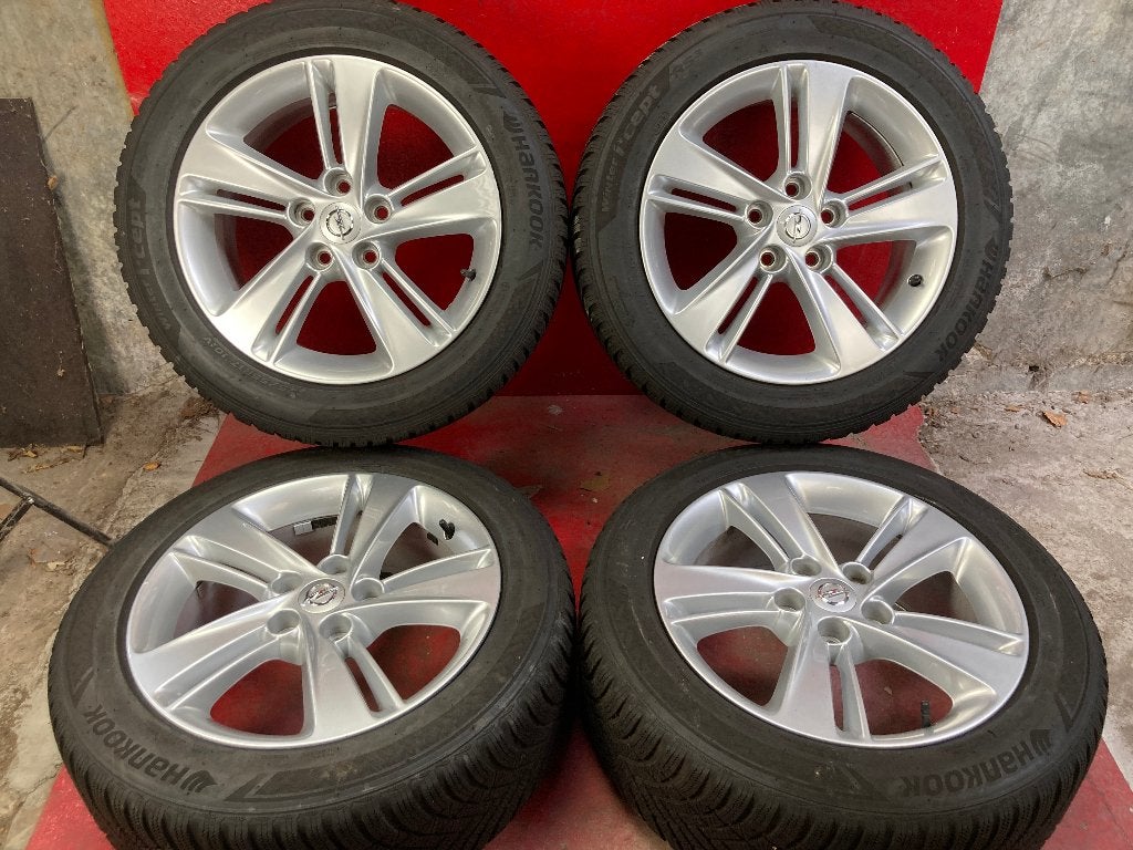 Winterbanden Opel Insignia 225/55R17, Auto-onderdelen, Gebruikt, ., Banden en Velgen, 17 inch