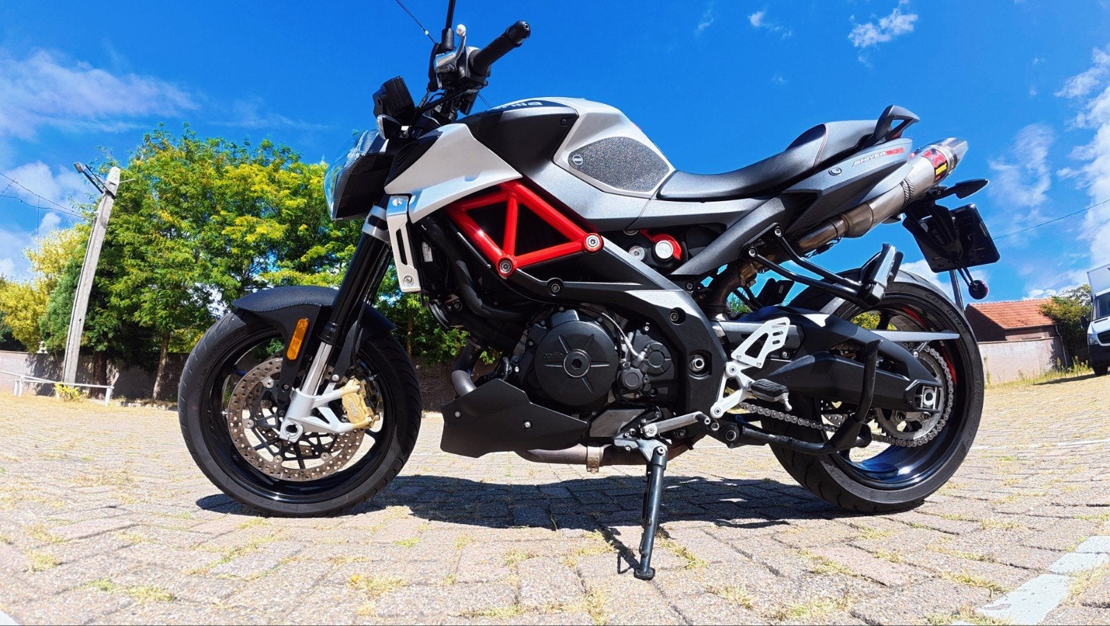 Aprilia Shiver 900 (2017) ABS-Akrapovič-Quickshifter–13.360, Particulier, Naked bike
