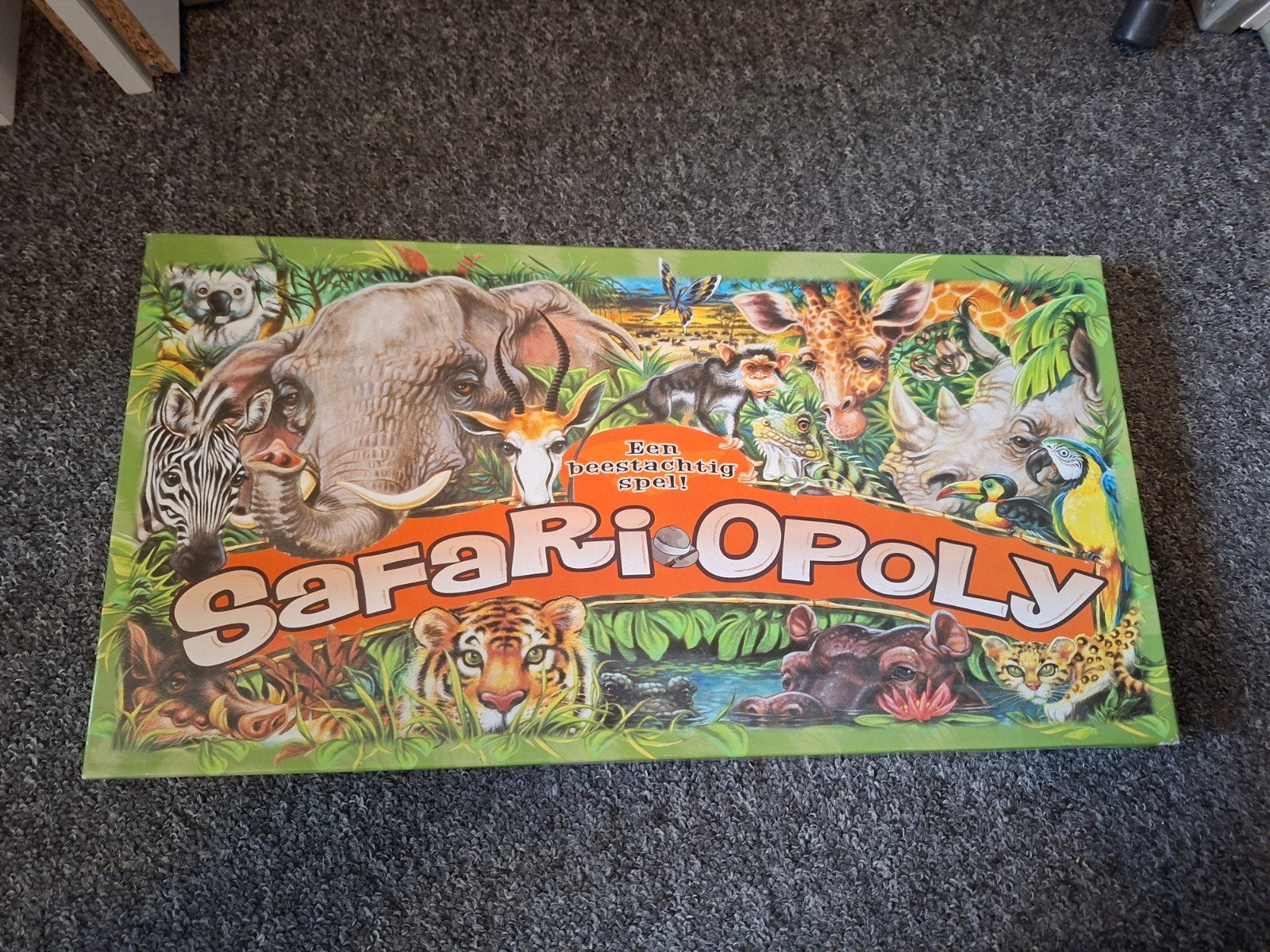 Safari-Opoly Bordspel - monopolie variant, Drie of vier spelers, Ophalen of Verzenden, Zo goed als nieuw, Late for the Sky