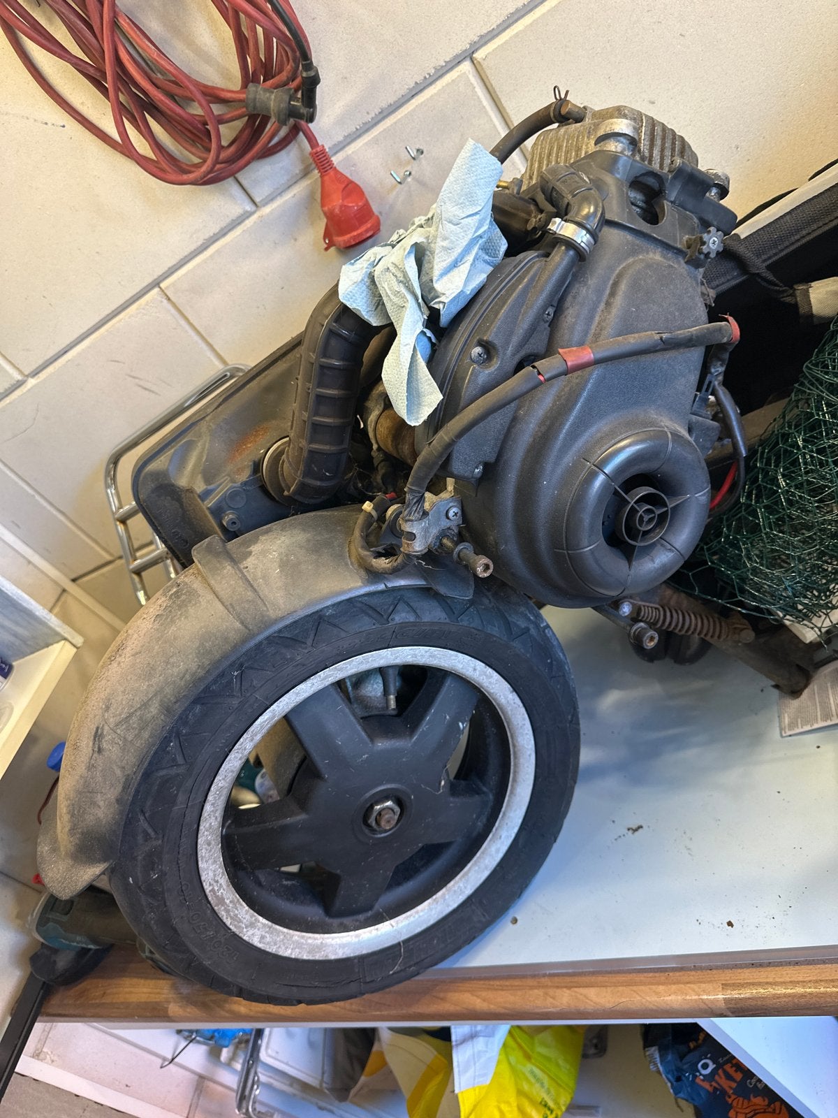 Vespa 4t 2v motorblok - Lopend gedemonteerd vespa s lx zip, Fietsen en Brommers, Brommeronderdelen | Scooters, Ophalen, Gebruikt